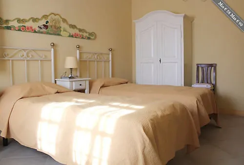 Corte Capitani Capannori Bed and Breakfast